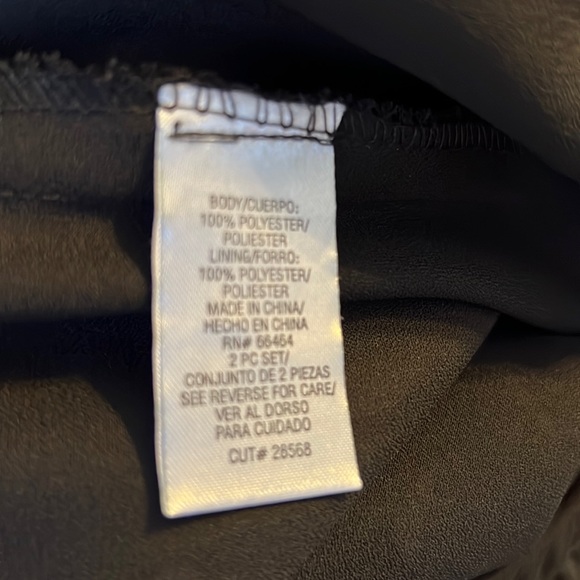 Black floral fully lined flowing 12 P skirt Sale - Picture 8 of 9